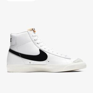 Nike Blazer Mid '77 Size 11.5